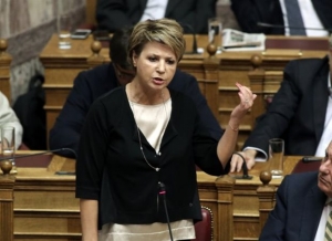Γεροβασίλη: Προσπαθούμε να δώσουμε λύση στα προβλήματα των συμβασιούχων