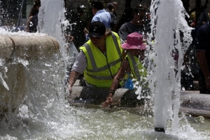 Επείγον έγγραφο της Γεροβασίλη προς δημόσιες υπηρεσίες για τον καύσωνα