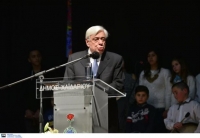 ΠτΔ σε προσφυγόπουλα: Θα μείνετε εδώ έως το τέλος του εφιάλτη του πόλεμου