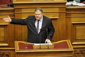 Βενιζέλος: Ωμός θεσμικός κυνισμός με την ΠΝΠ