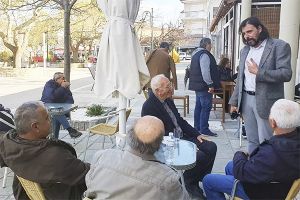 Διάλογος του Πέτρου Παππά με τους κατοίκους των οικισμών