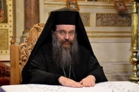 Τέλος σε γάμο-βάπτιση μαζί βάζει ο μητροπολίτης Χίου