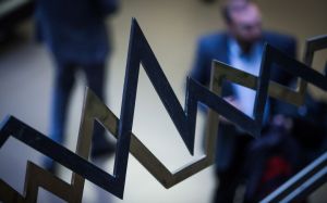 Πτώση 2% στο χρηματιστήριο της Ιταλίας λόγω της παραίτησης Ντράγκι