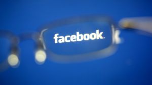 Verge: Το Facebook αλλάζει το όνομα του