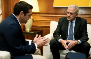 Με τον Δ. Αβραμόπουλο συναντήθηκε ο Αλ. Τσίπρας