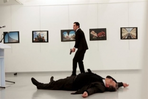 Και το FBI στις έρευνες για την δολοφονία του Ρώσου πρέσβη στην Άγκυρα