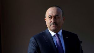 Αιφνιδιαστική επίσκεψη Τσαβούσογλου στη Λιβύη – Συνάντηση με Σάρατζ (vid, pics)