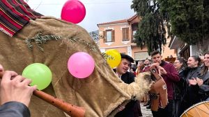 Δύο παραδοσιακά έθιμα αναβίωσαν τα Θεοφάνεια στον Δήμο Πολυγύρου