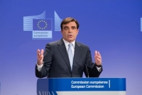 Κομισιόν: Εθνικό ζήτημα η αδειοδότηση των καναλιών