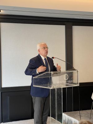 Σ. Σιμόπουλος: «Η πατρίδα δεν είναι ξέφραγο αμπέλι, οι μετανάστες δεν λιάζονται στην Ομόνοια, το Αιγαίο έχει σύνορα και ο Έβρος χρειάζεται φράχτη»