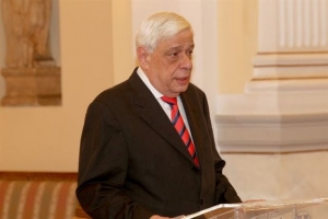 Μήνυμα Παυλόπουλου από τη Σύρο για το προσφυγικό