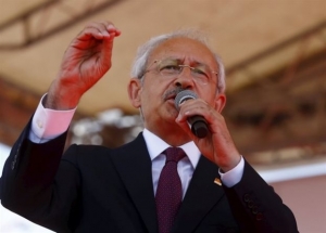 Κυβέρνηση συνασπισμού χωρίς AKP ζητά η αντιπολίτευση