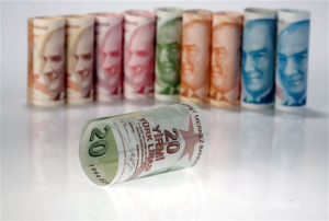 Wall Street Journal: Ευθύνη του Ερντογάν η κατάρρευση της τουρκικής λίρας