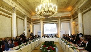 Αυστριακός υπουργός Άμυνας: Εγώ θα είχα καλέσει την Ελλάδα στη Διάσκεψη