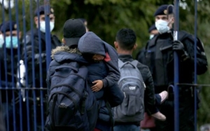 Η Κροατία ανοίγει τα σύνορα με τη Σερβία