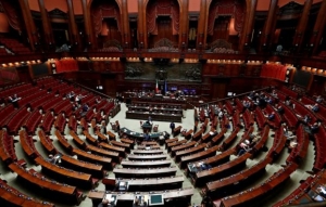 Υπεγράφη το διάταγμα για τη διάλυση της ιταλικής Βουλής