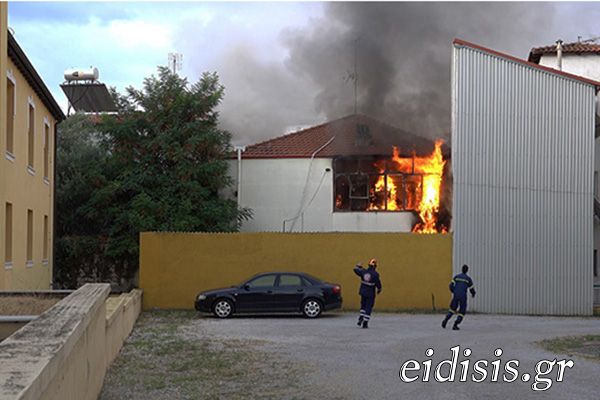 Πυρκαγιά σε διώροφη κατοικία στο Κιλκίς - Δεν κινδύνεψαν άνθρωποι