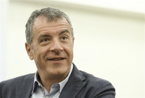 Επίσκεψη του Στ. Θεοδωράκη στις εγκαταστάσεις της Chipita