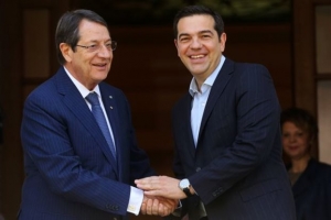 Δείπνο στον πρόεδρο της Κύπρου θα παραθέσει ο Τσίπρας την Πέμπτη