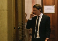 Με κλείσιμο των συνόρων απειλεί ευθέως ο αυστριακός ΥΠΕΞ