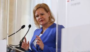 Στην Τουρκία για διήμερη επίσκεψη η Γερμανίδα υπουργός Εσωτερικών