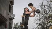 Μουζνίρ και Μουσταφά: Σύμβολα της φρίκης του συριακού πολέμου