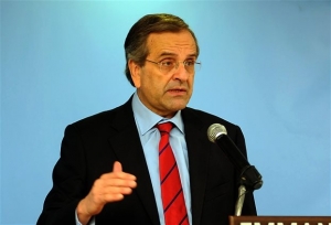 Παγιδευμένος στο δίκτυο λαθών και τρόικας ο Σαμαράς