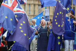 Τριγμοί στην Σκωτία για το Brexit - Αποχώρηση βουλευτών από τη Βουλή