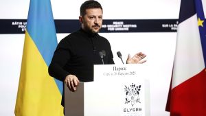 Ο Ζελένσκι εκφράζει την ελπίδα ότι οι ΗΠΑ θα παραμείνουν ανθεκτικές απέναντι στη Ρωσία