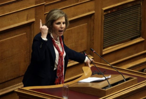 «Παύση εργασιών» στην Εξεταστική για την Υγεία καταγγέλλει η Χριστοφιλοπούλου
