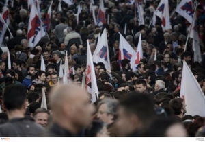 Συλλαλητήριο του ΠΑΜΕ το απόγευμα στα Προπύλαια