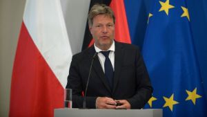 Ευρωπαϊκό εμπάργκο στο ρωσικό πετρέλαιο στηρίζει η Γερμανία και προειδοποιεί τους πολίτες της για αυξήσεις