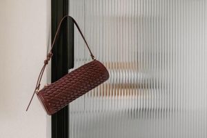 Statement παπούτσια και αξεσουάρ που δεν πρέπει να λείπουν φέτος από τη γκαρνταρόμπα σου