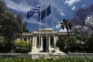 Μαξίμου: « Θα υπάρξει λύση για ανάπτυξη μέσα στο ευρώ - Θετική εξέλιξη η σύγκληση της Συνόδου Κορυφής»