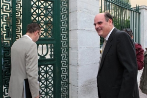 Φορτσάκης: «Αν δεν επιστρέψουν οι διοικητικοί θα χαθεί το εξάμηνο»