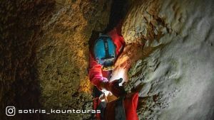 Ανακαλύφθηκε ο Βόθωνας του Γάλλου: Το βαθύτερο σπήλαιο των Κυκλάδων στα 132 μέτρα