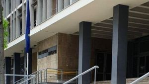 Ληστείες κοριτσιών από ανήλικες στη Θεσσαλονίκη: Αρπαγή ρούχων και αξεσουάρ