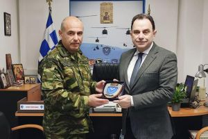 Συνάντηση Γ. Γεωργαντά με τον νέο διοικητή της 71ης Αερομεταφερόμενης Ταξιαρχίας «Πόντος»