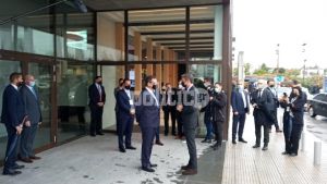 Έφτασε στη Θεσσαλονίκη ο Κ. Μητσοτάκης για τα εγκαίνια του νέου κέντρου της Pfizer (pics &amp; vid)