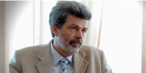 Η... χάρτινη ανάπτυξη και τα «εγκλήματα» στην οικονομία