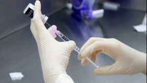 ΗΠΑ: Ο FDA ενέκρινε το εμβόλιο της Moderna