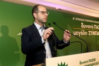 Ξεκαλάκης εναντίον Γεννηματά για την καρατόμησή του