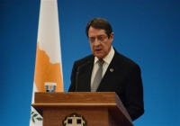 Τσίπρας σε Αναστασιάδη: Ανάγκη δίκαιης λύσης στο Κυπριακό