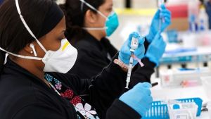 Covid-19: Η πανδημία πλήττει περισσότερο τις γυναίκες στην αγορά εργασίας