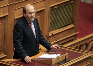 Χατζηδάκης προς ΣΥΡΙΖΑ: Κάνετε βήματα προς τα πίσω με ν/σ για τα εργασιακά