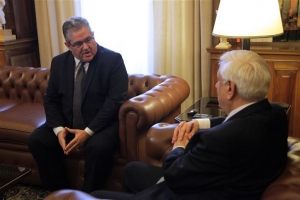 Με τον Πρ. Παυλόπουλο συναντήθηκε ο Δημ Κουτσούμπας