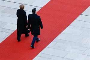 <div>Διεθνή ΜΜΕ: Καλύτερα διάλογος παρά πόλεμος δι' αντιπροσώπων</div>