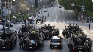 Αναδίπλωση Τραμπ: Απόσυρση της Εθνοφρουράς από Σικάγο, Λος Άντζελες και Πόρτλαντ