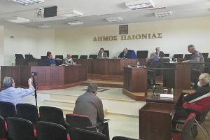 Κρούσματα ανεμοβλογιάς στο camp Νέας Καβάλας και σύσκεψη στο δήμο Παιονίας