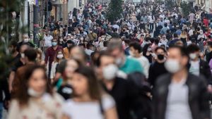 Γαλλία:«Η επιστροφή στην κανονικότητα δεν θα γίνει τώρα, ίσως το 2022, το 2023»